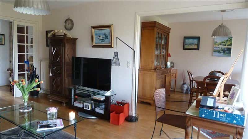 Condominium in Kervarhic, Bretagne 10814306
