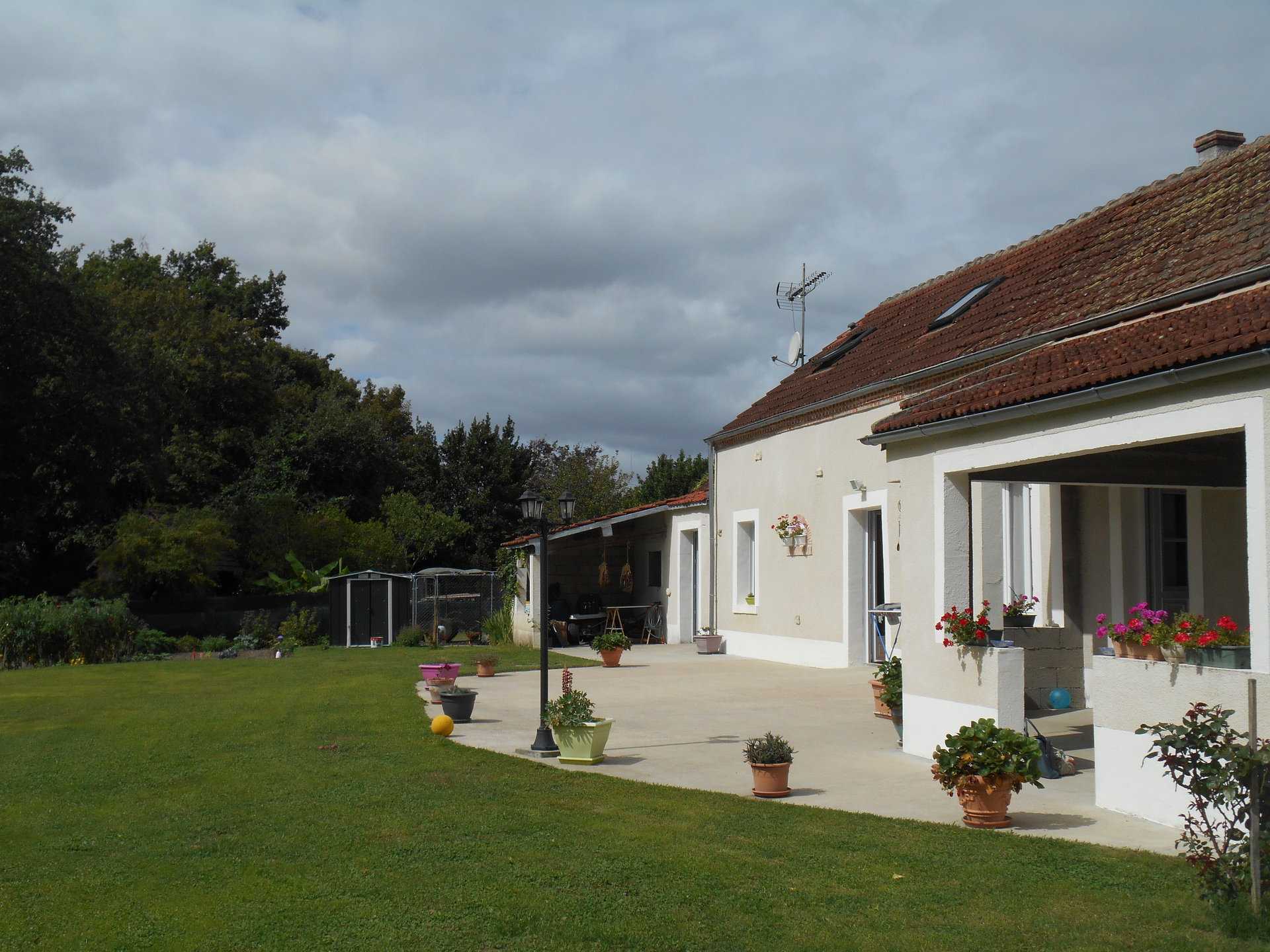 房子 在 Vignoux-sur-Barangeon, Centre-Val de Loire 10814373