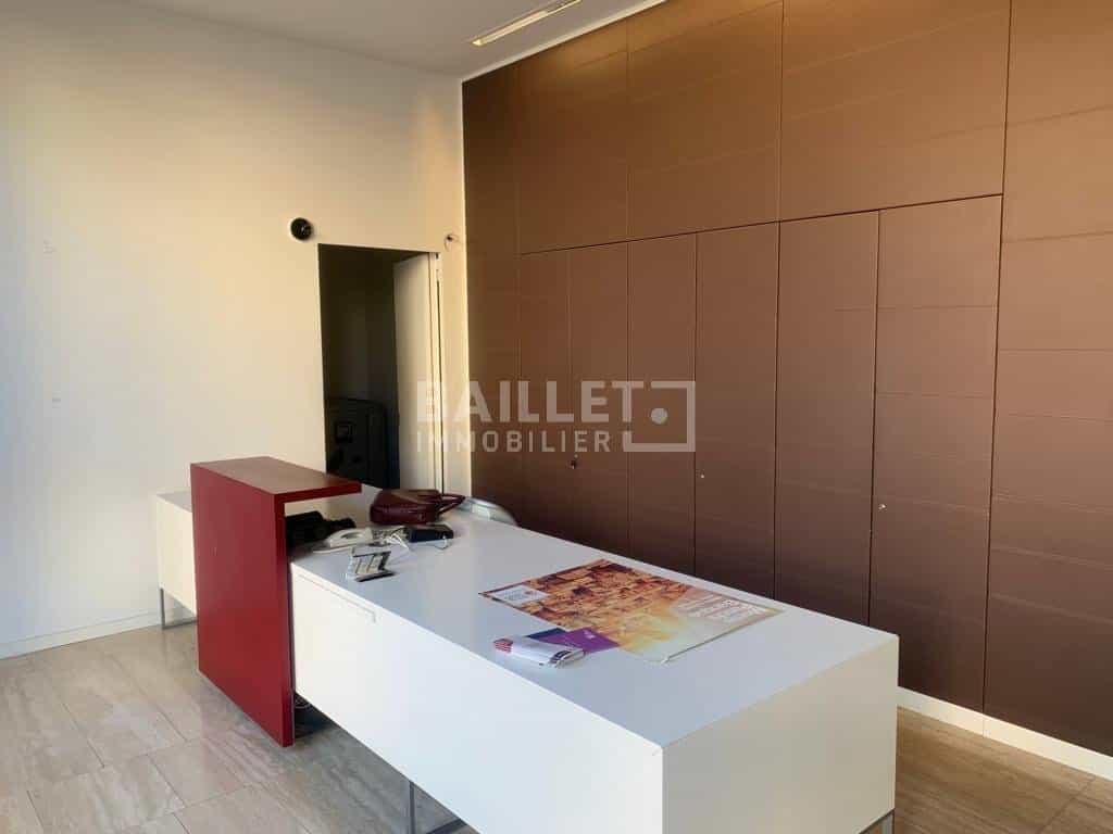 Other in Menton, Provence-Alpes-Cote d'Azur 10814427