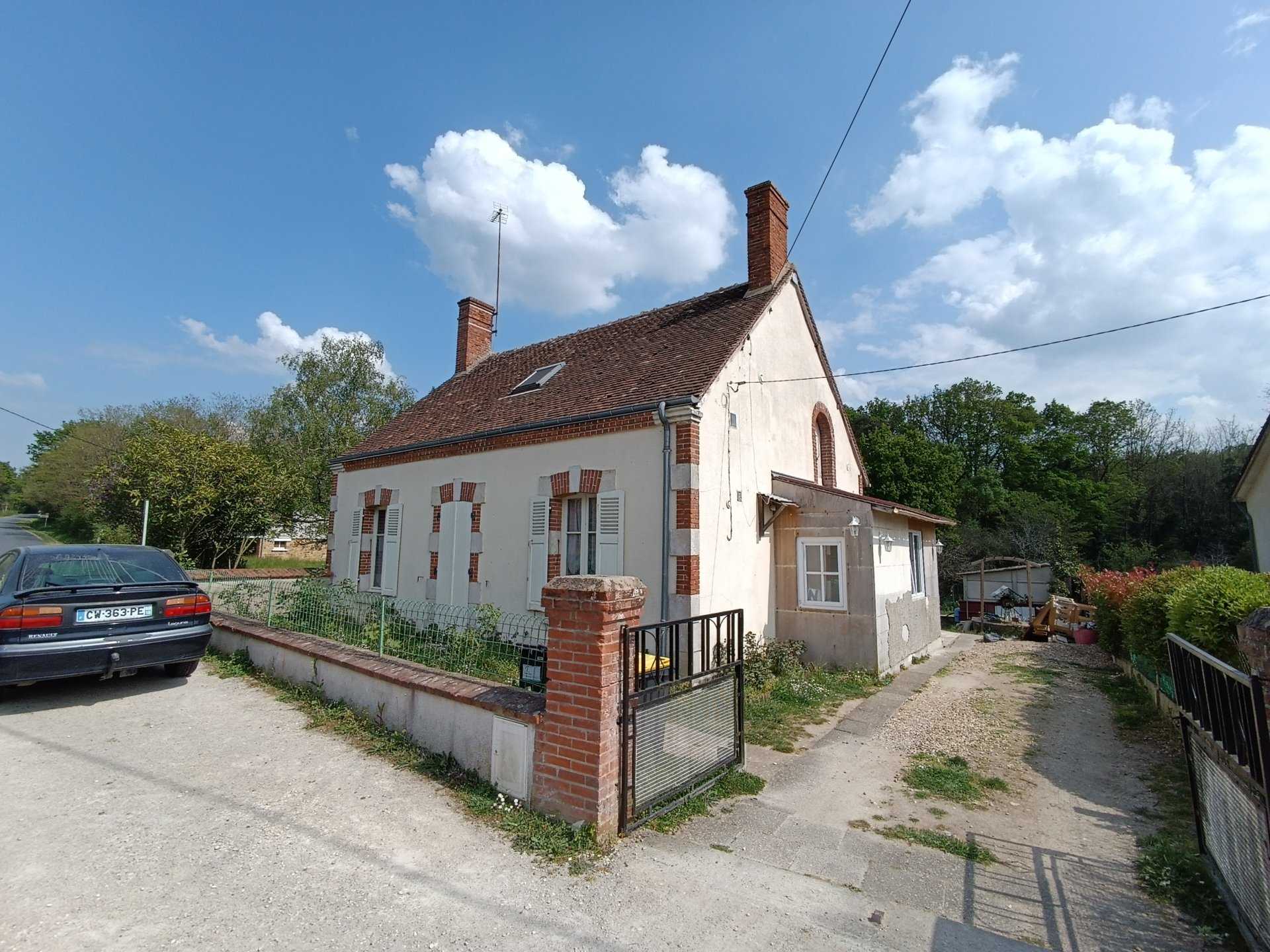 House in Chatres-sur-Cher, Centre-Val de Loire 10814443