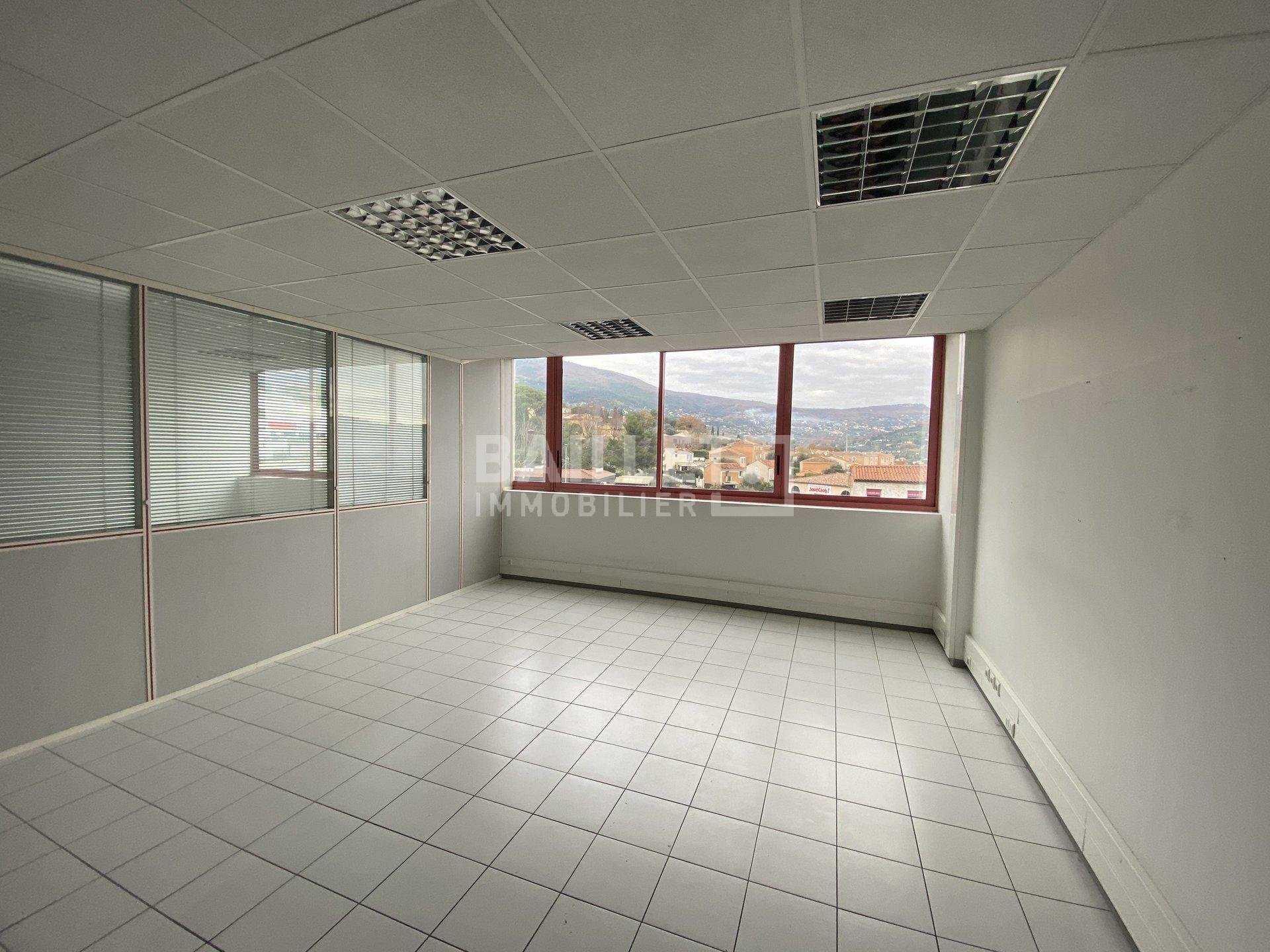 Γραφείο σε Grasse, Alpes-Maritimes 10814453