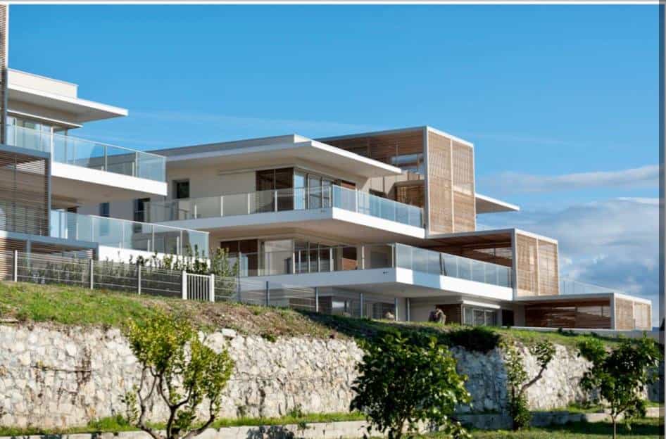 Condominium in Falicon, Provence-Alpes-Cote d'Azur 10814479