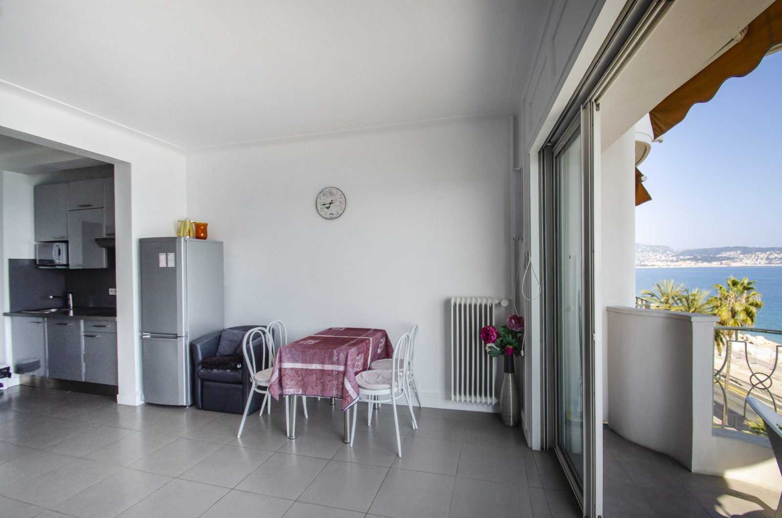 公寓 在 圣海伦娜, 普罗旺斯-阿尔卑斯-蓝色海岸 10814506