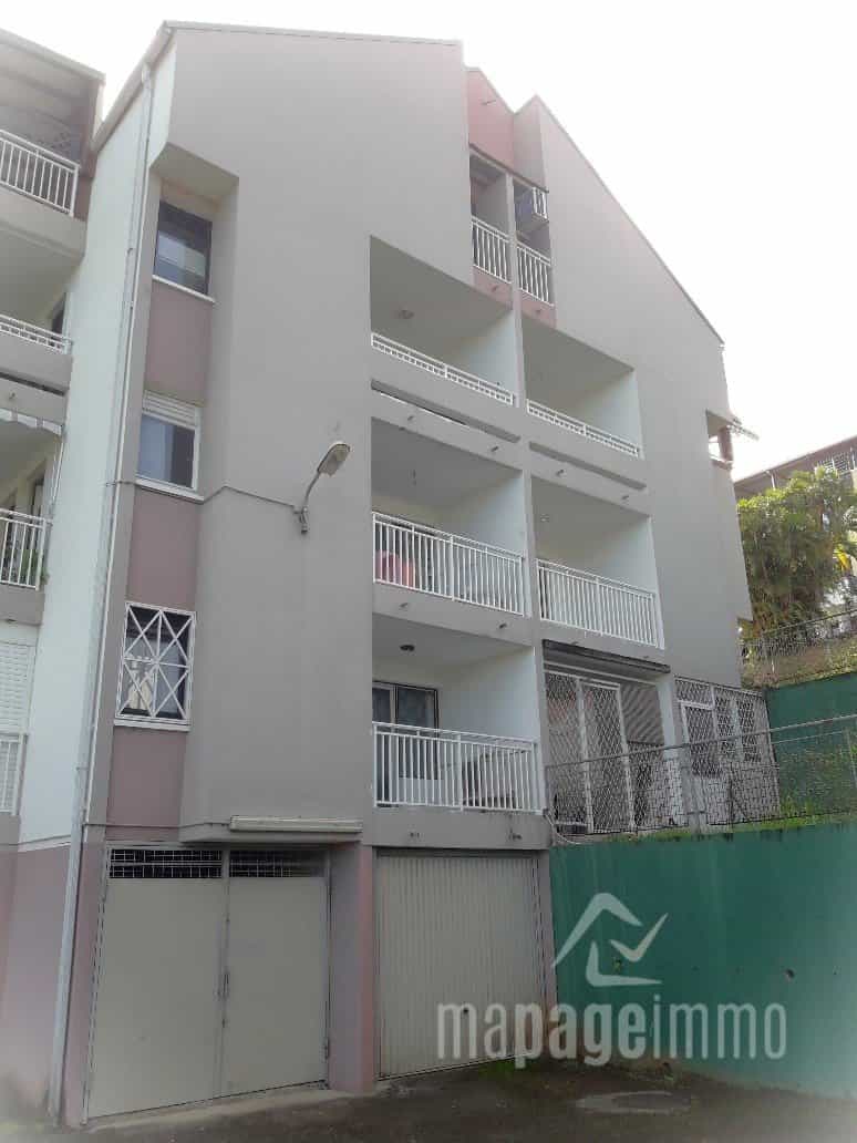 Condominium in Ducos, Martinique 10814586