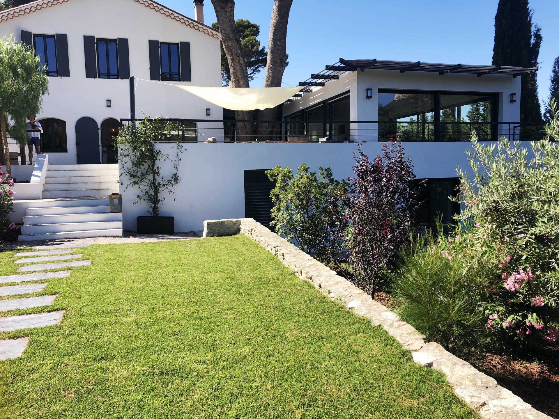 House in Cassis, Provence-Alpes-Cote d'Azur 10814719