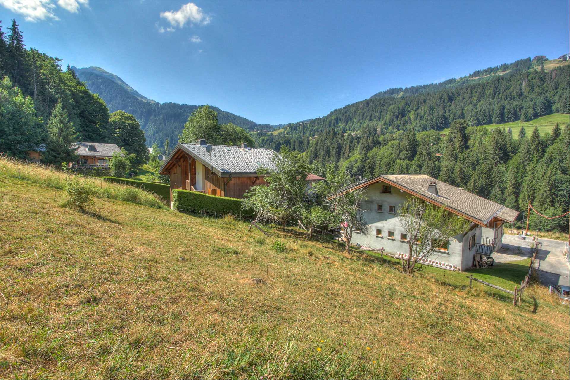 Land in Morzine, Haute-Savoie 10814768