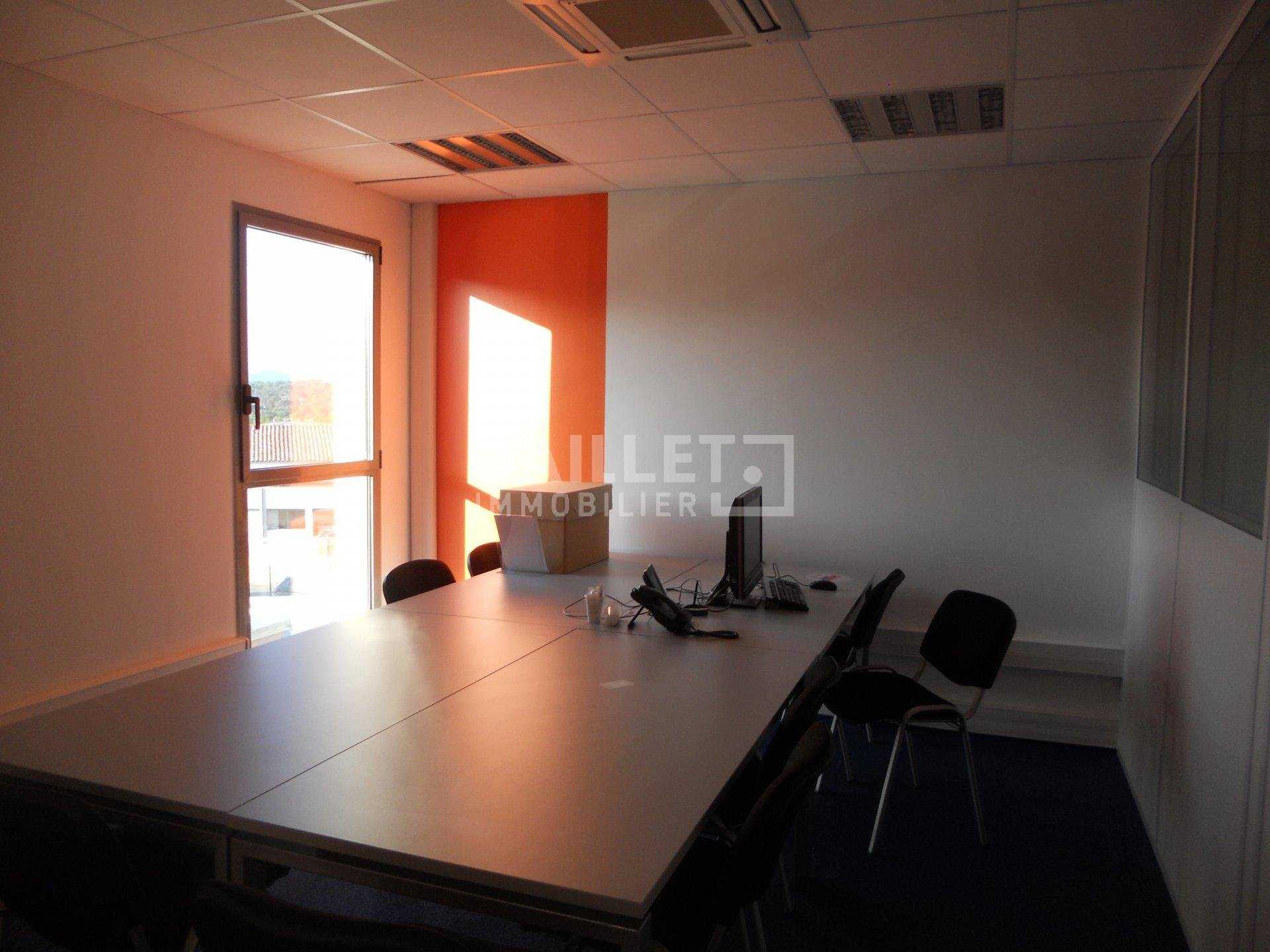 Office in Saint-Raphael, Provence-Alpes-Cote d'Azur 10814771