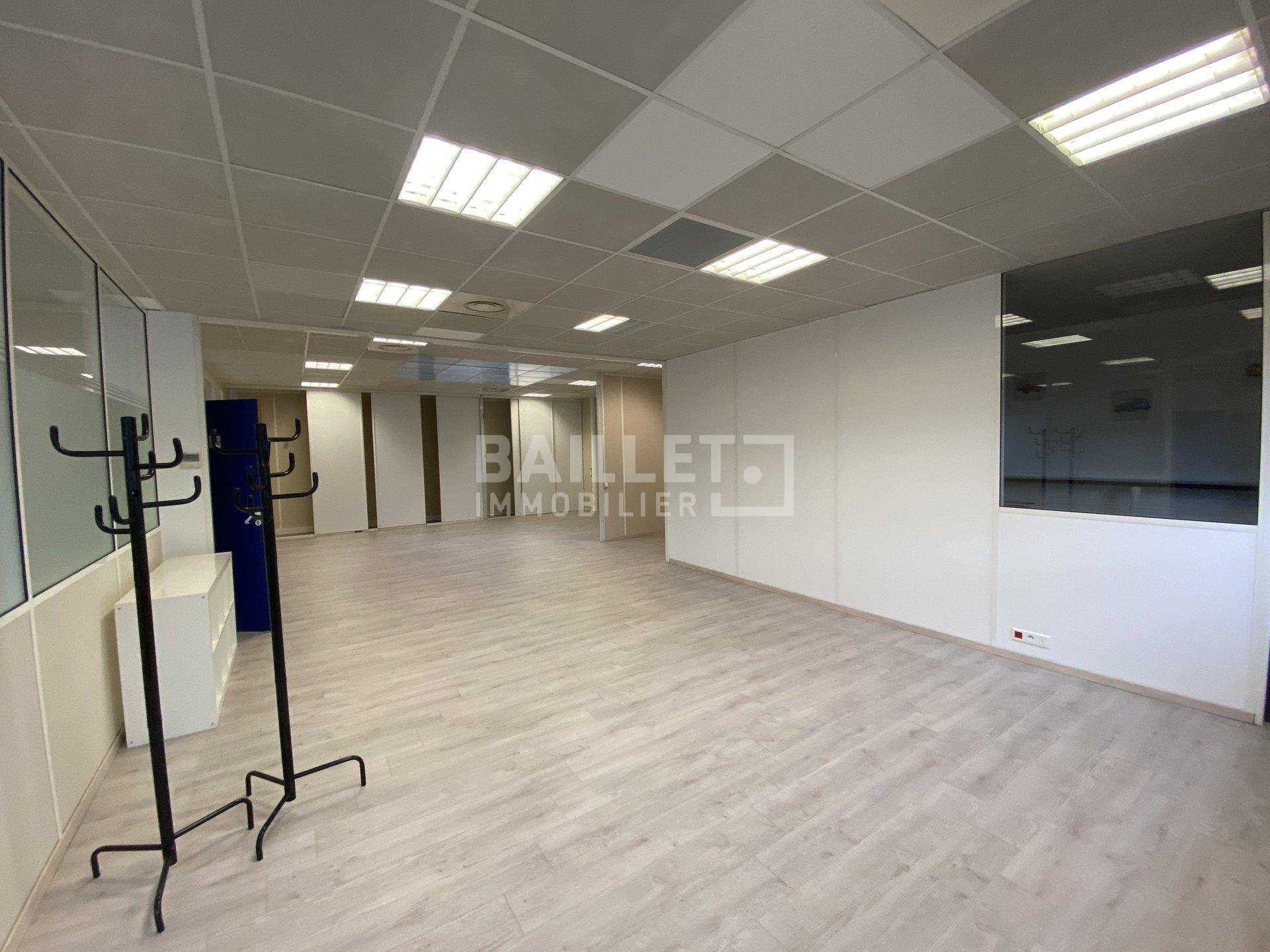 Office in Frejus, Provence-Alpes-Cote d'Azur 10814804