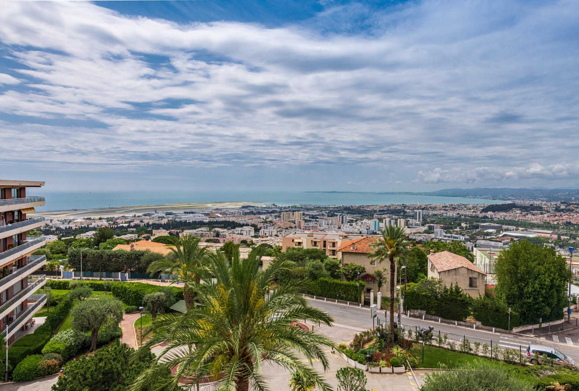 Condominium in La Californie, Provence-Alpes-Cote d'Azur 10814828