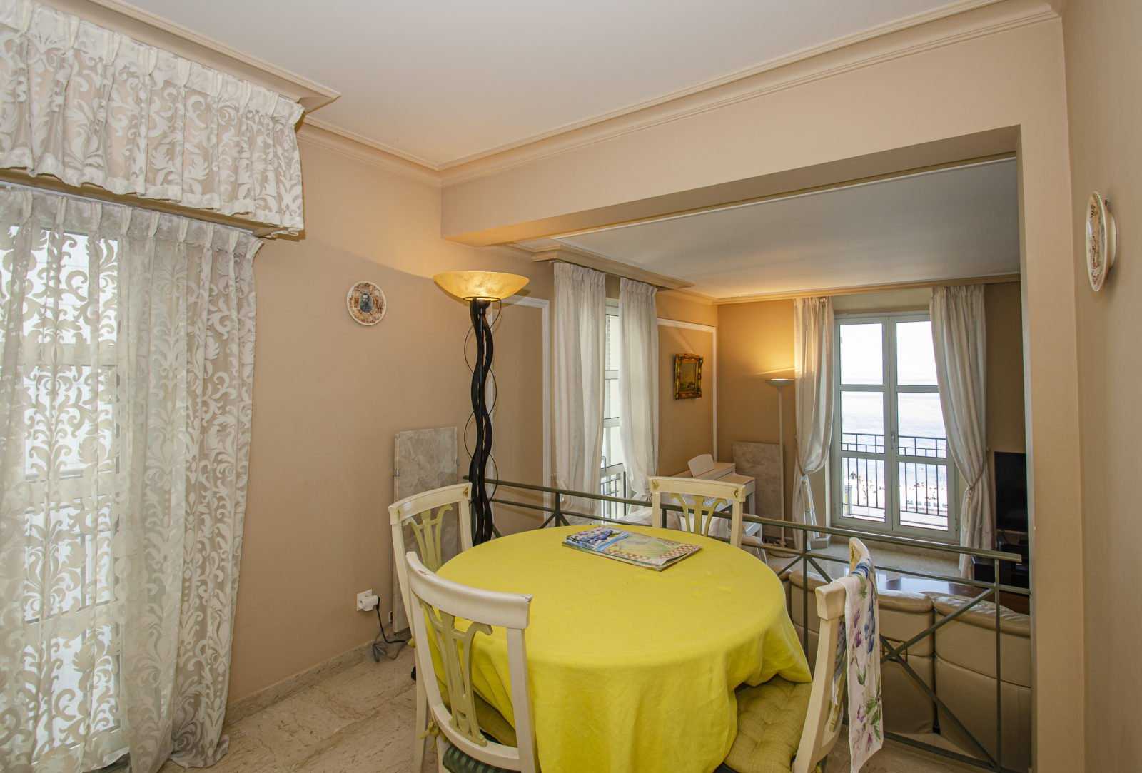 Condominium in Nice, Alpes-Maritimes 10814848