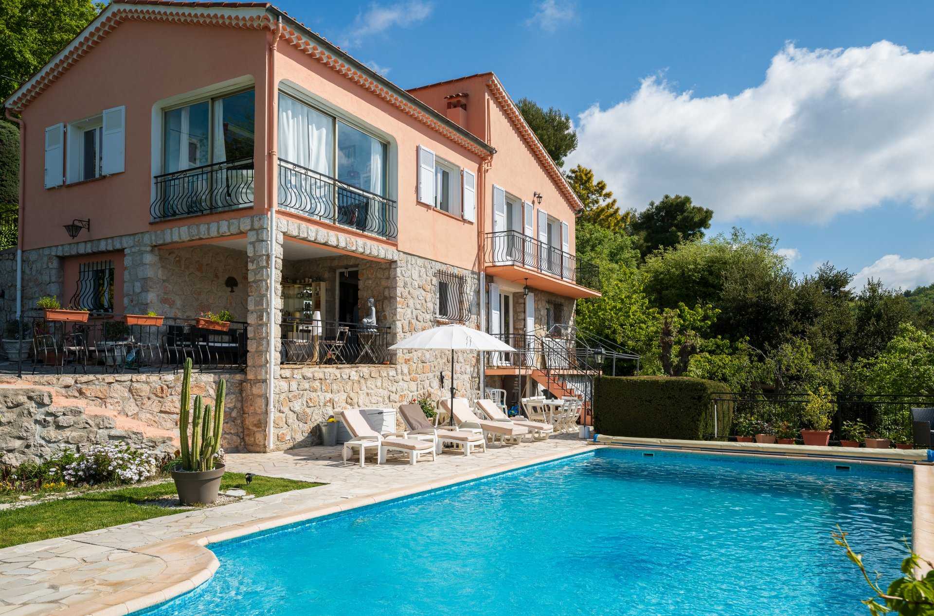 Casa nel Tourrette-Levens, Provence-Alpes-Cote d'Azur 10814852