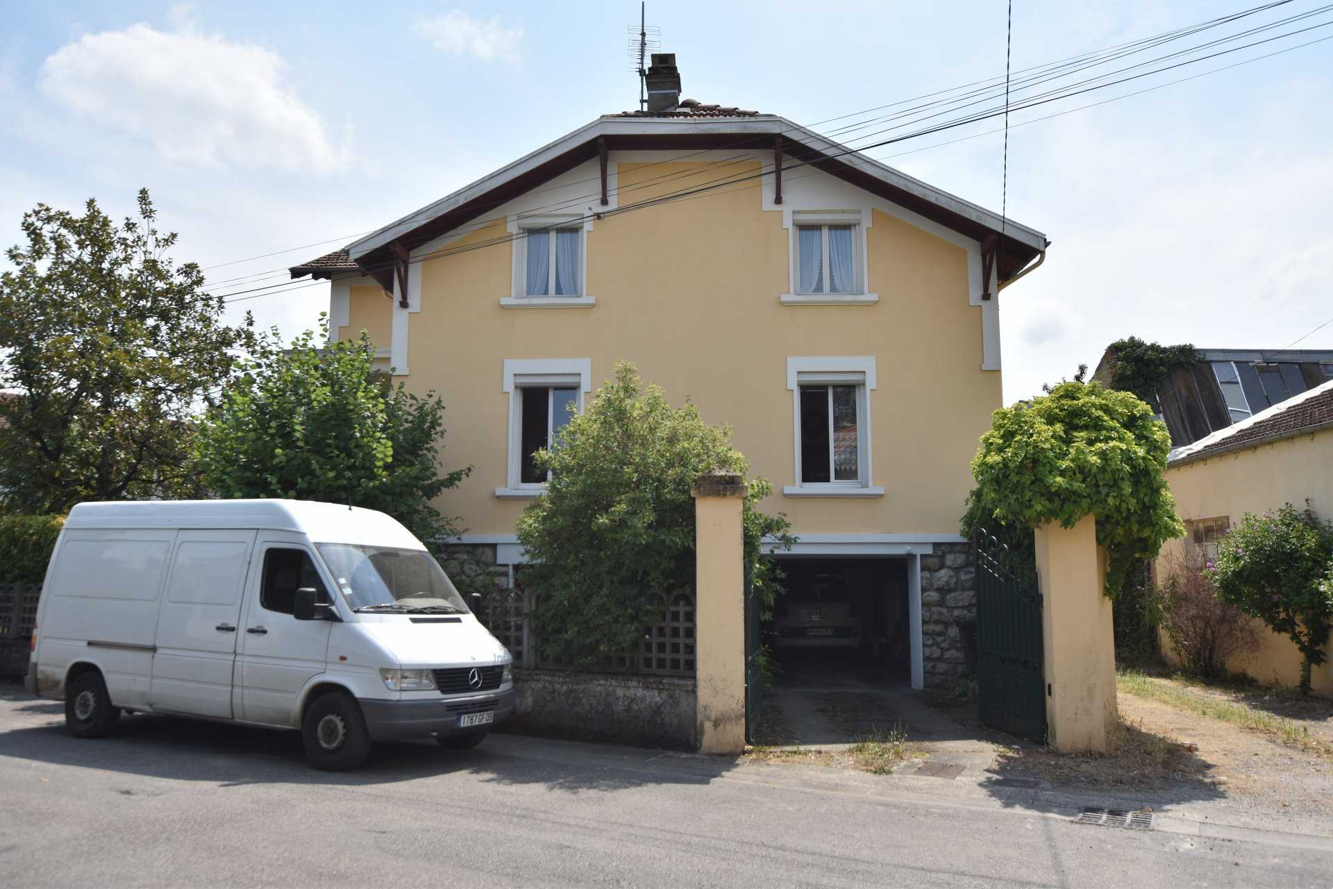 Hus i Lavelanet, Occitanie 10814933