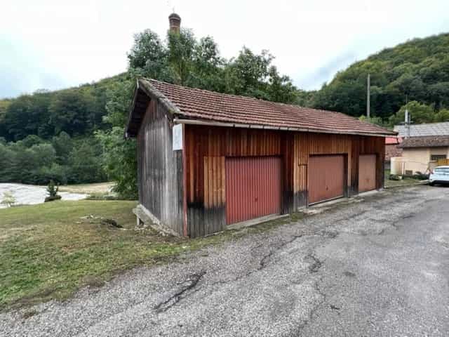 Andet i Montferrier, Ariège 10814947