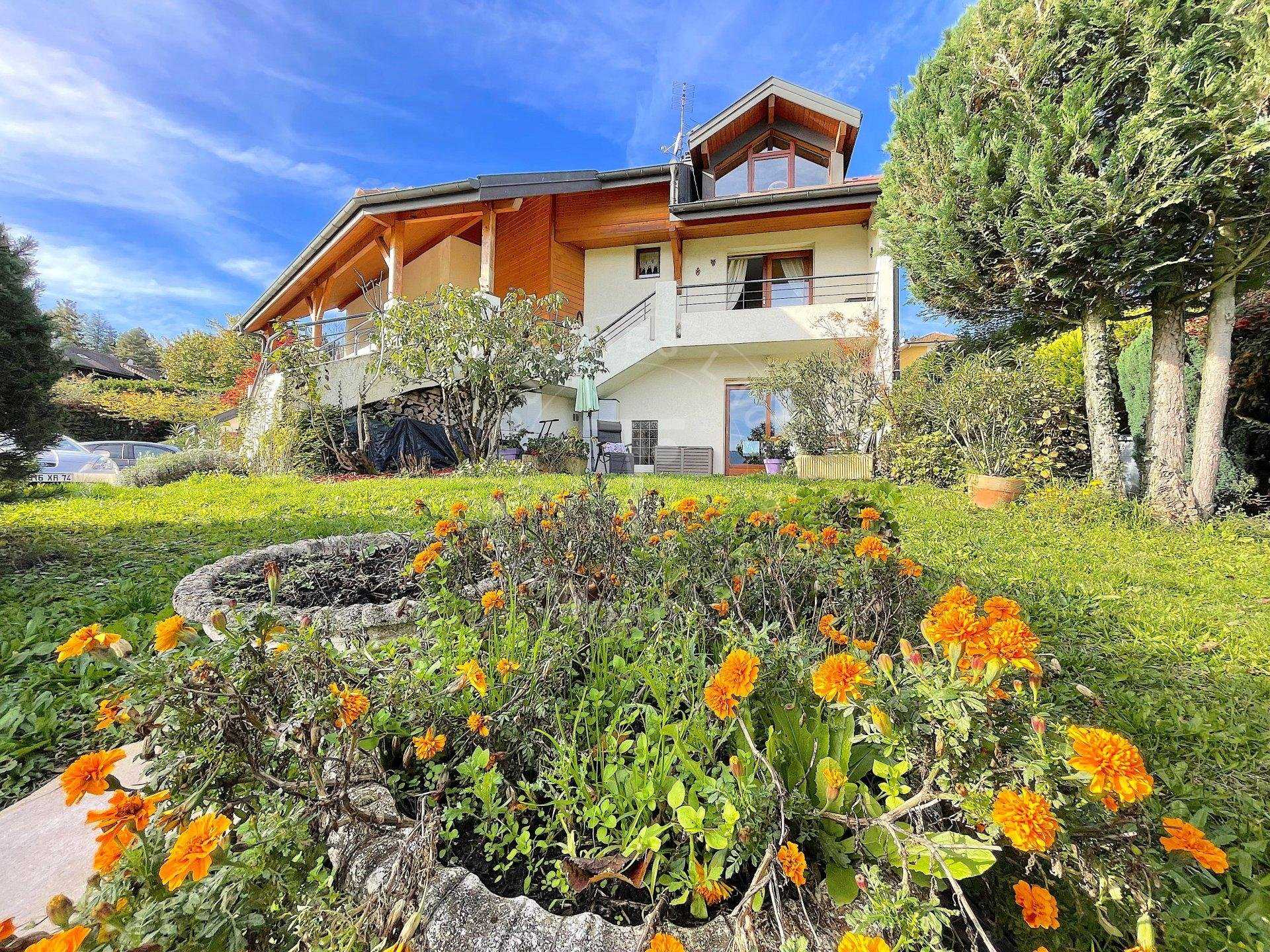 Casa nel Thonon-les-Bains, Haute-Savoie 10815035