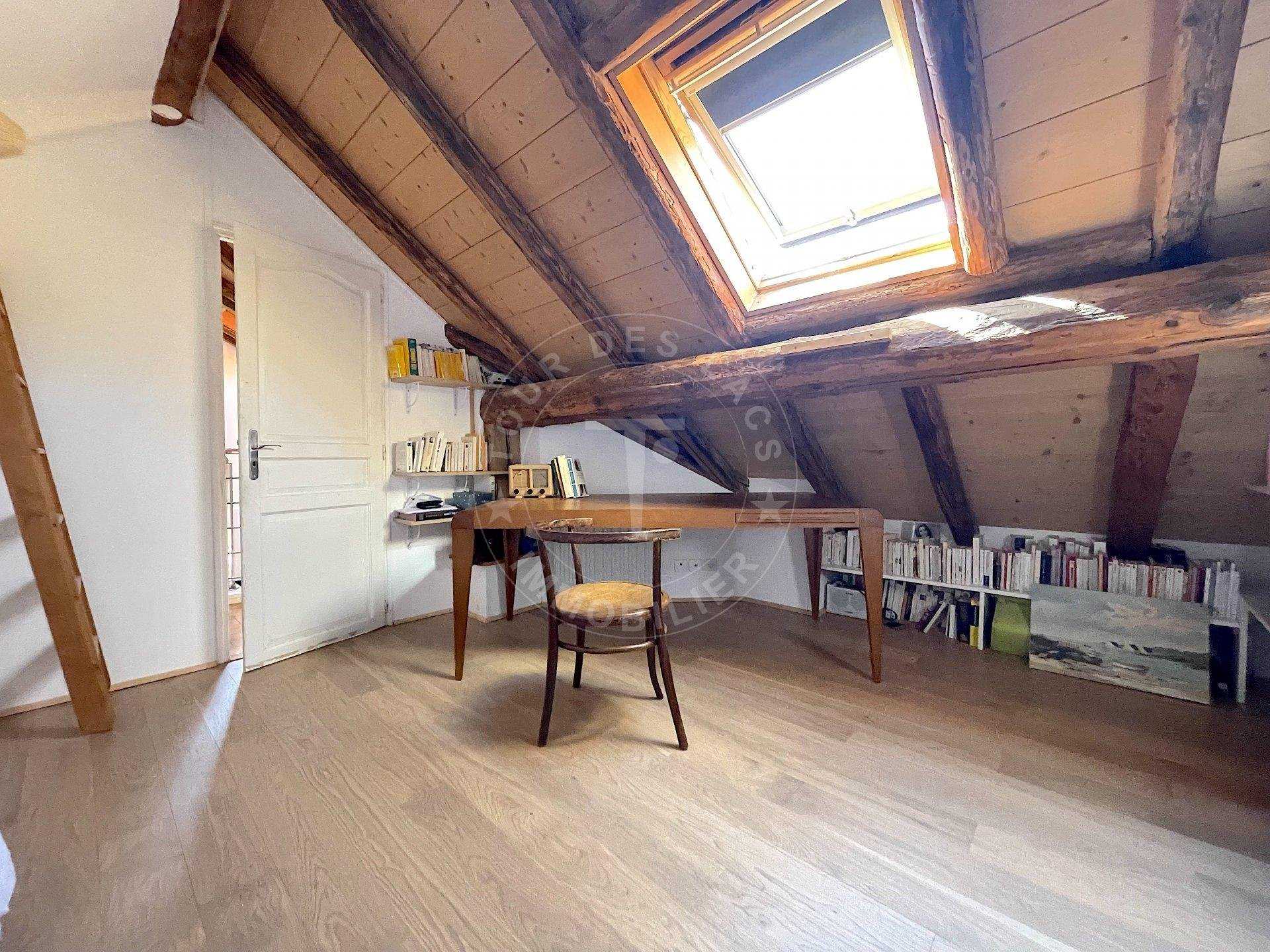 Condominium in Annecy, Haute-Savoie 10815120