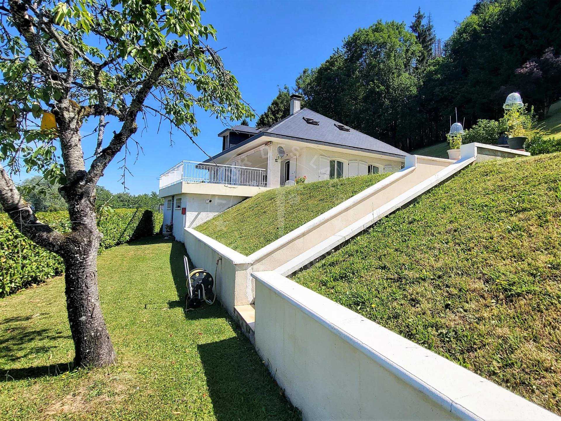 Résidentiel dans Viuz-la-Chiésaz, Haute-Savoie 10815182