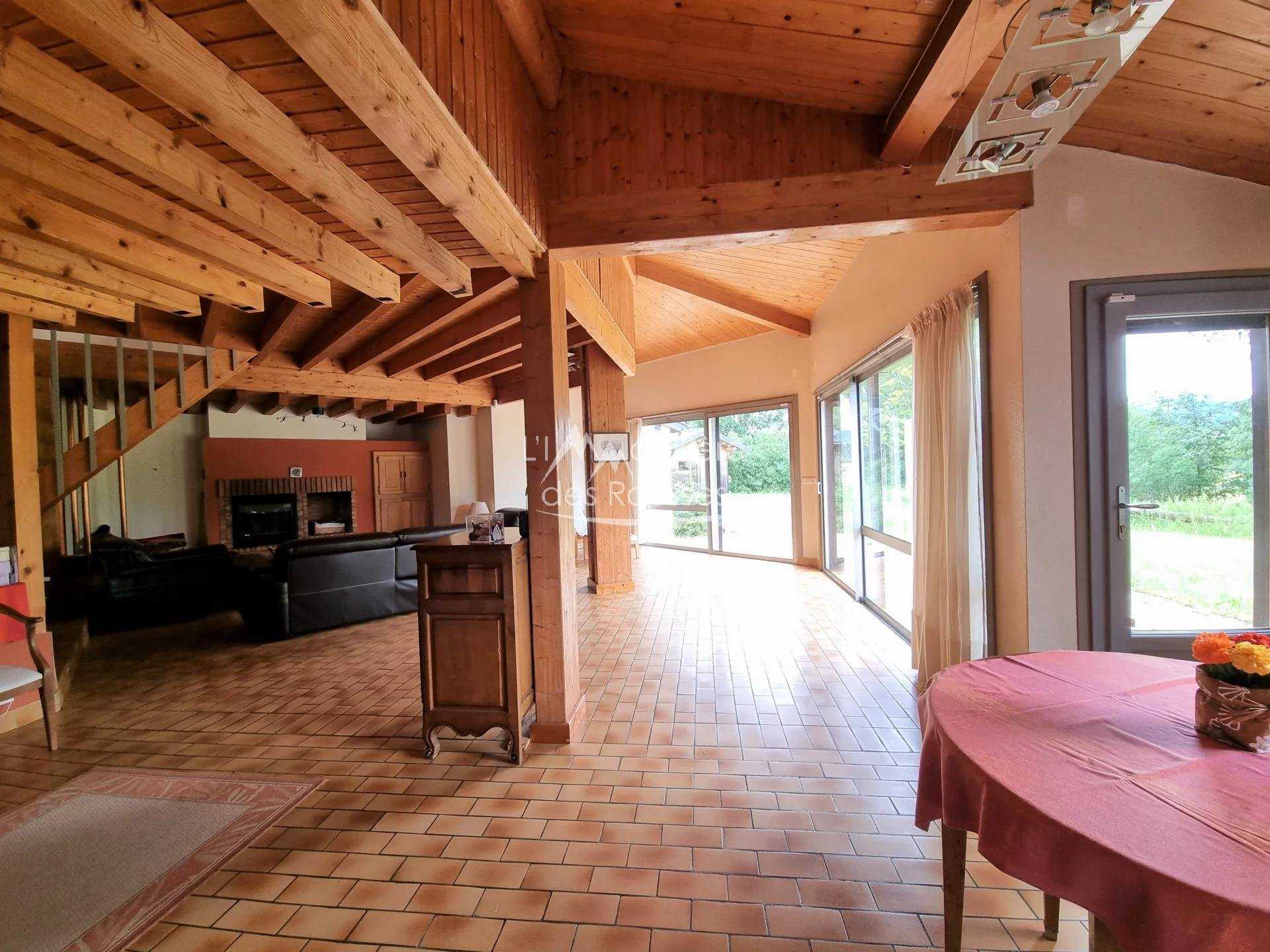 Dom w Les Rousses, Bourgogne-Franche-Comte 10815236