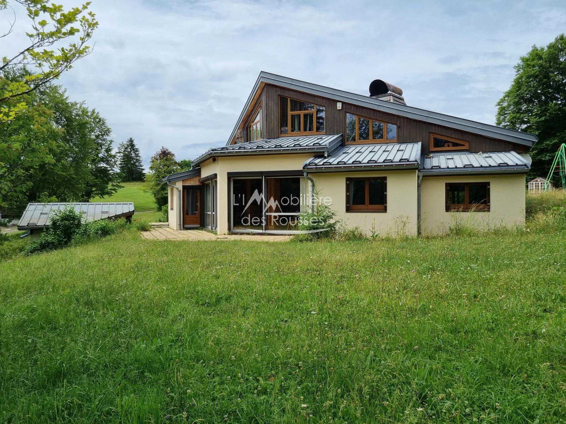 بيت في Les Rousses, Bourgogne-Franche-Comte 10815236