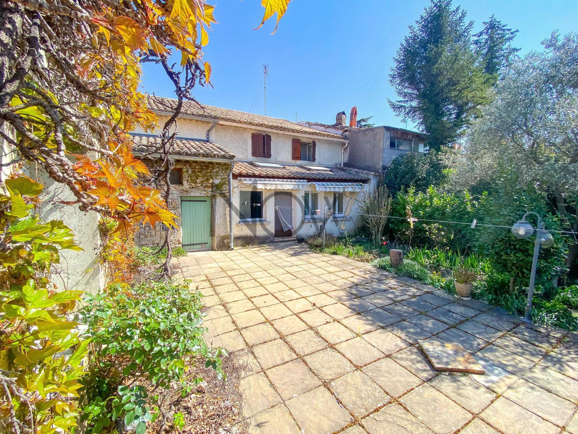 Condominium in Visan, Provence-Alpes-Cote d'Azur 10815237