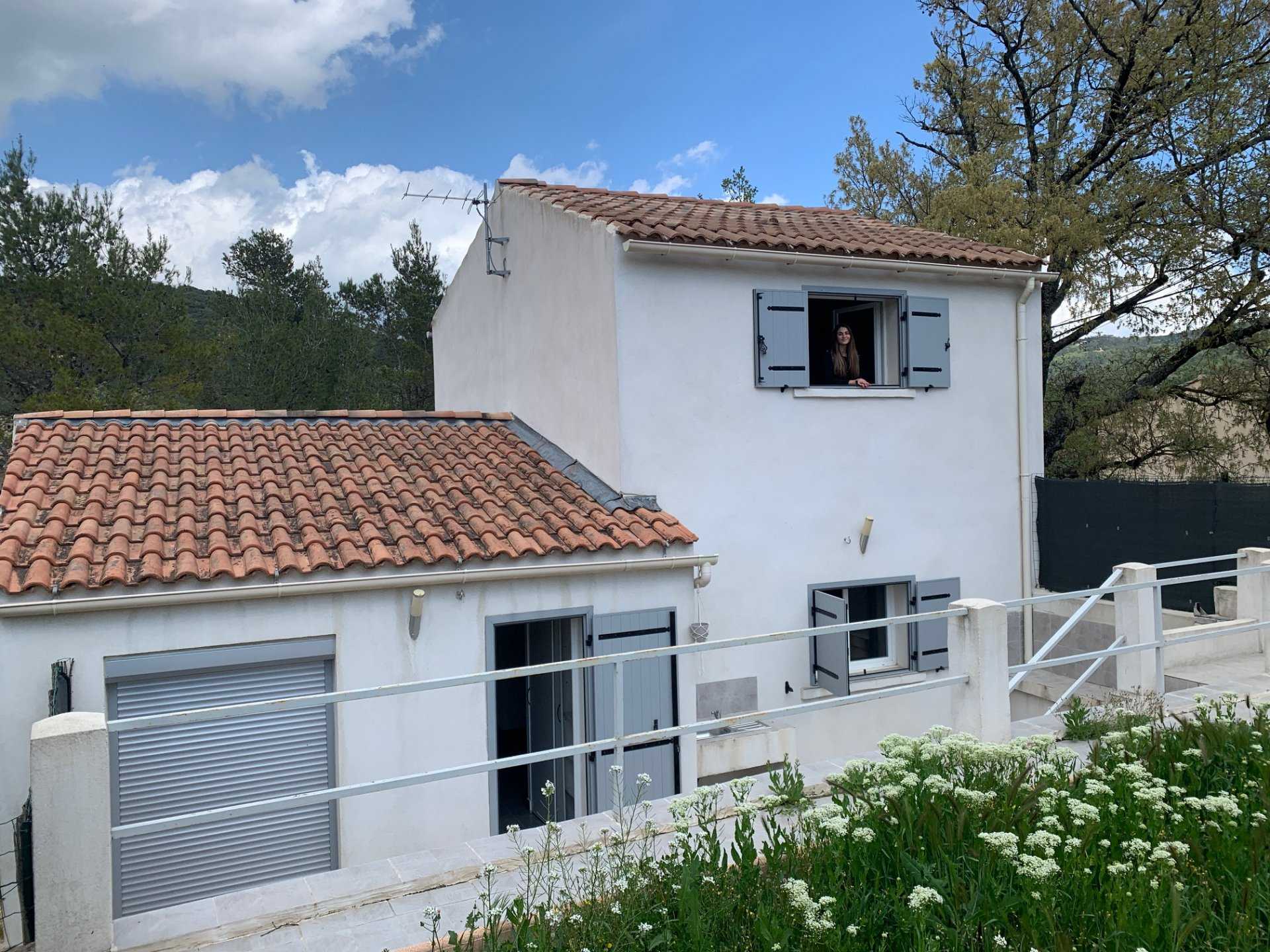 Rumah di Rocbaron, Provence-Alpes-Cote d'Azur 10815238