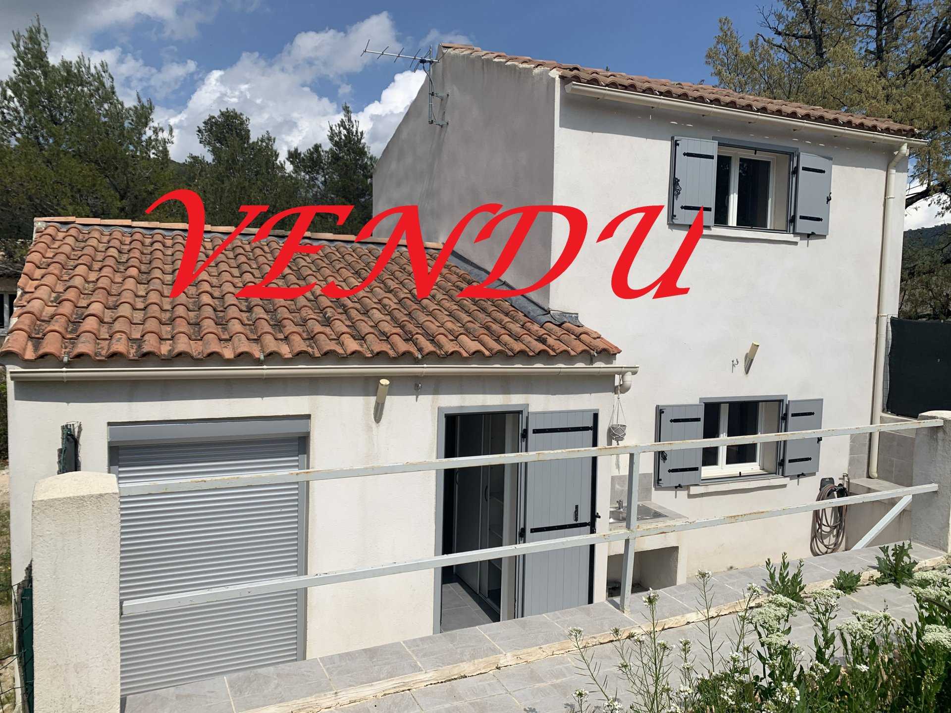 Talo sisään Robbaron, Provence-Alpes-Cote d'Azur 10815238