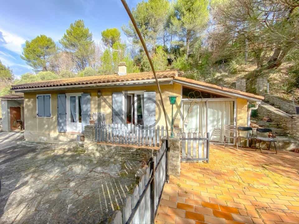 Hus i Menerbes, Provence-Alpes-Cote d'Azur 10815250