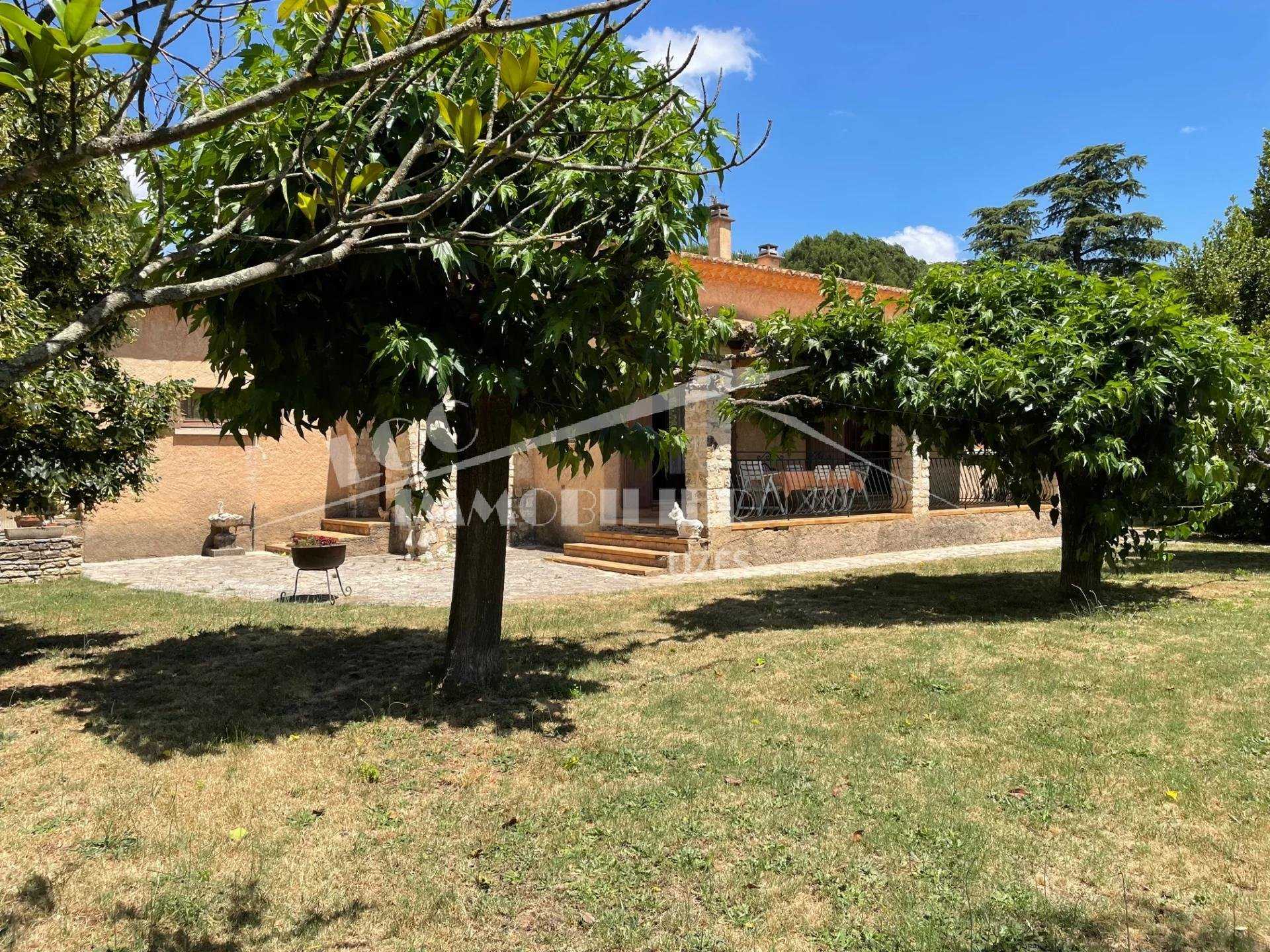Residential in Uzès, Gard 10815283