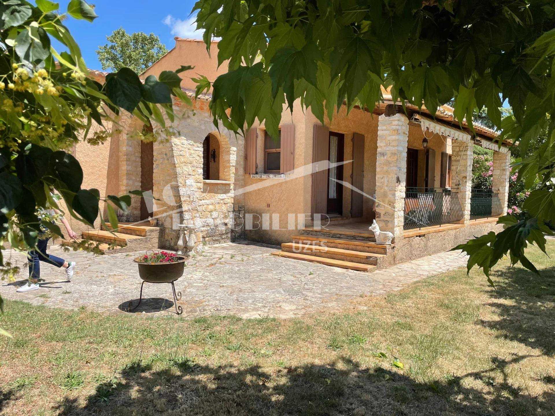 Residential in Uzès, Gard 10815283
