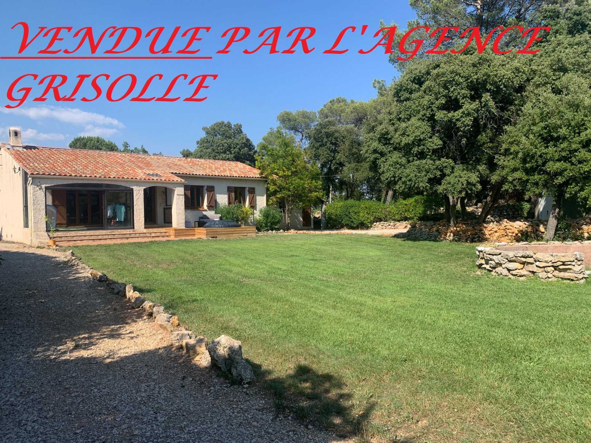 House in Besse-sur-Issole, Provence-Alpes-Cote d'Azur 10815297
