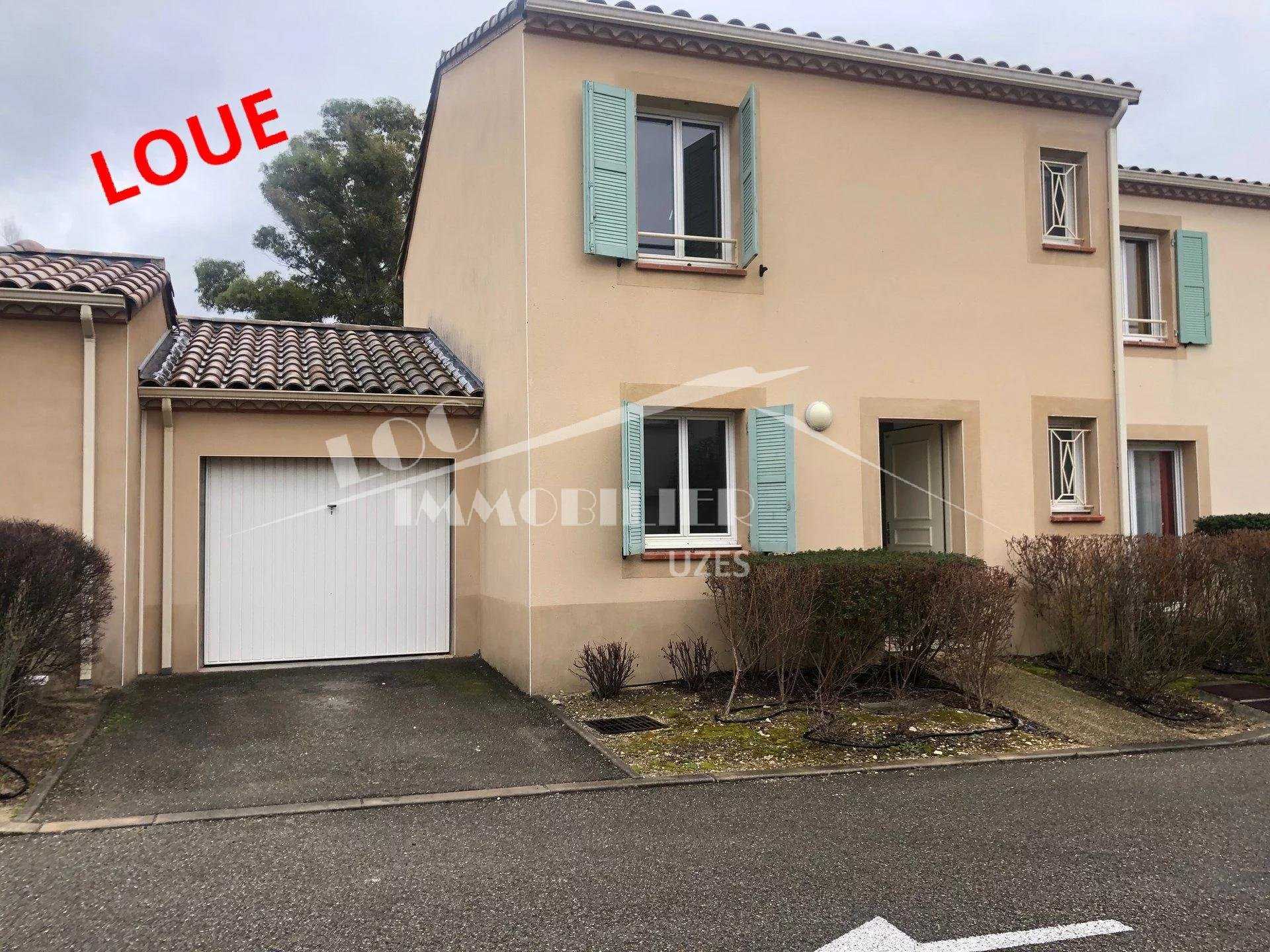 rumah dalam Uzes, Occitanie 10815320