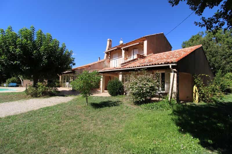 House in Neoules, Provence-Alpes-Cote d'Azur 10815341
