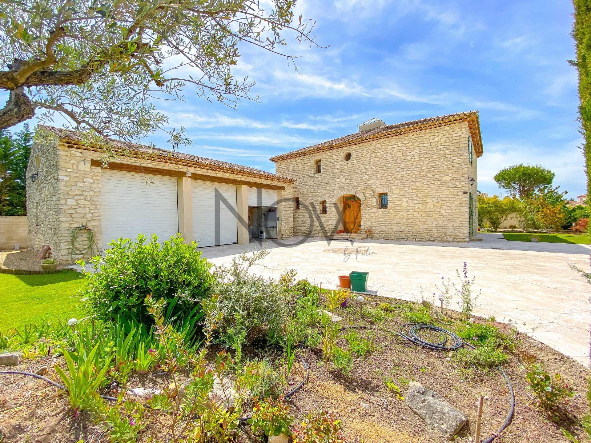 House in Cavaillon, Vaucluse 10815360