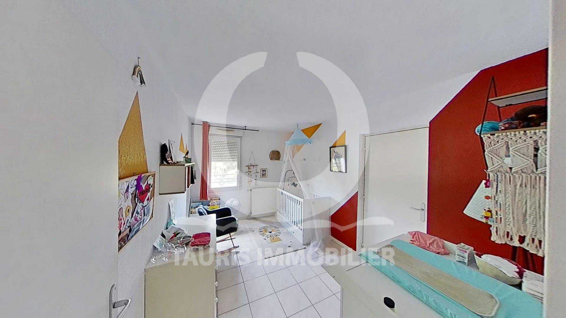 公寓 在 Sainte-Marthe, Provence-Alpes-Cote d'Azur 10815363