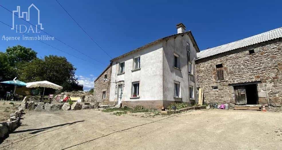 House in Chateauneuf-de-Randon, Occitanie 10815390