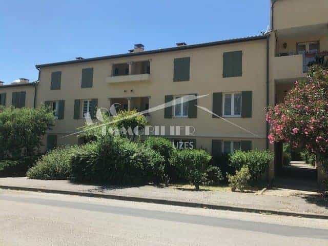 Condominium in Uzes, Occitanië 10815426