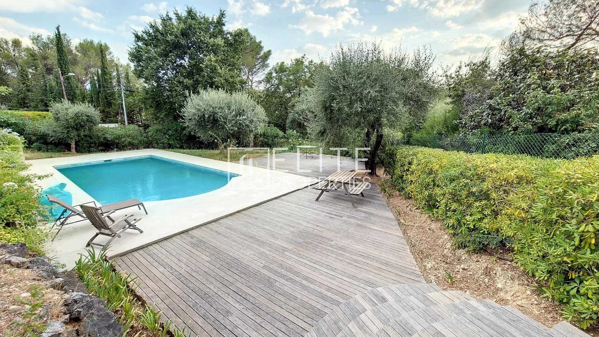 Hus i Le Plan, Provence-Alpes-Cote d'Azur 10815462