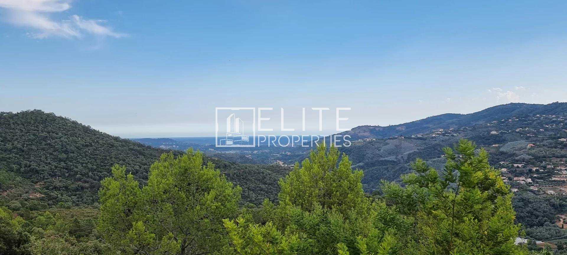 House in Peymeinade, Provence-Alpes-Cote d'Azur 10815464
