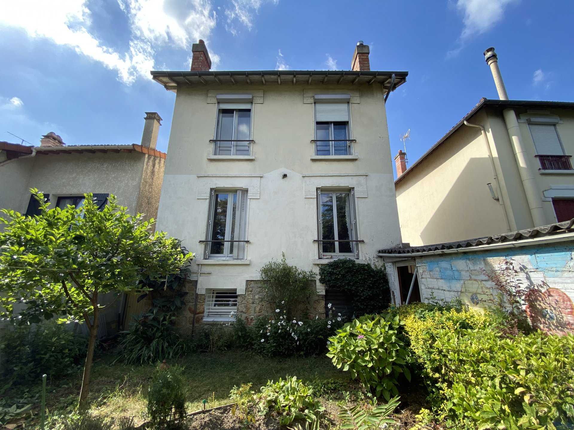 房子 在 Antony, Hauts-de-Seine 10815477