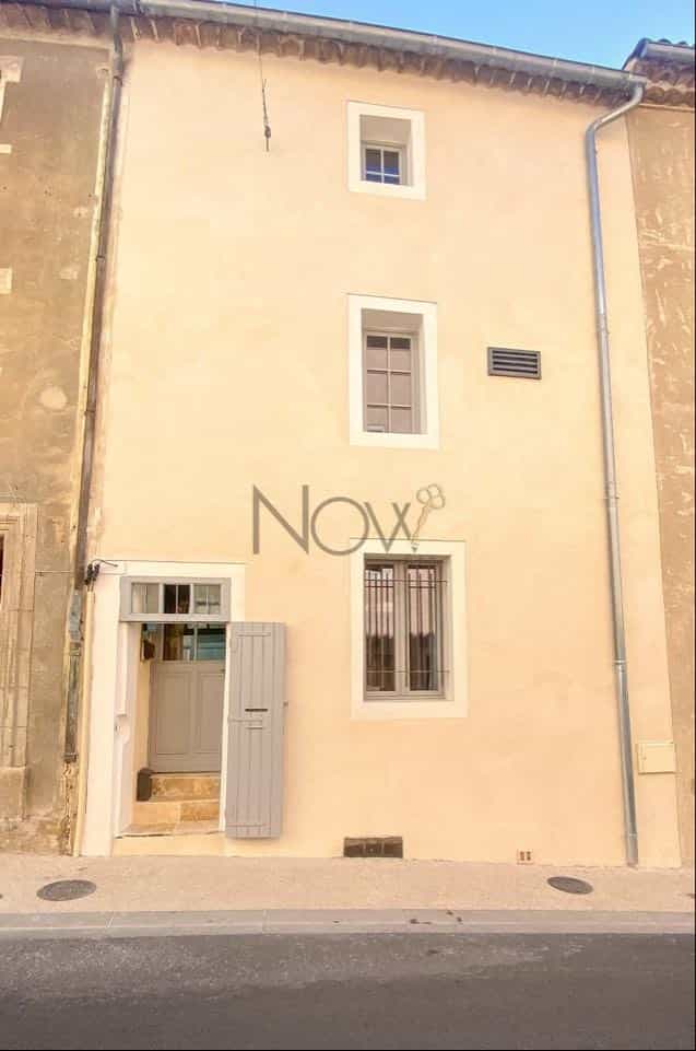 House in Bonnieux, Vaucluse 10815478