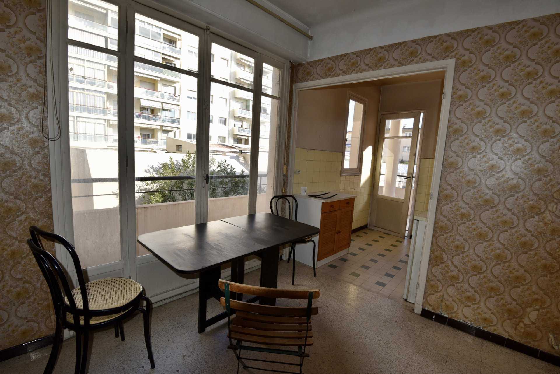 Condominium in Le Ray, Provence-Alpes-Cote d'Azur 10815872