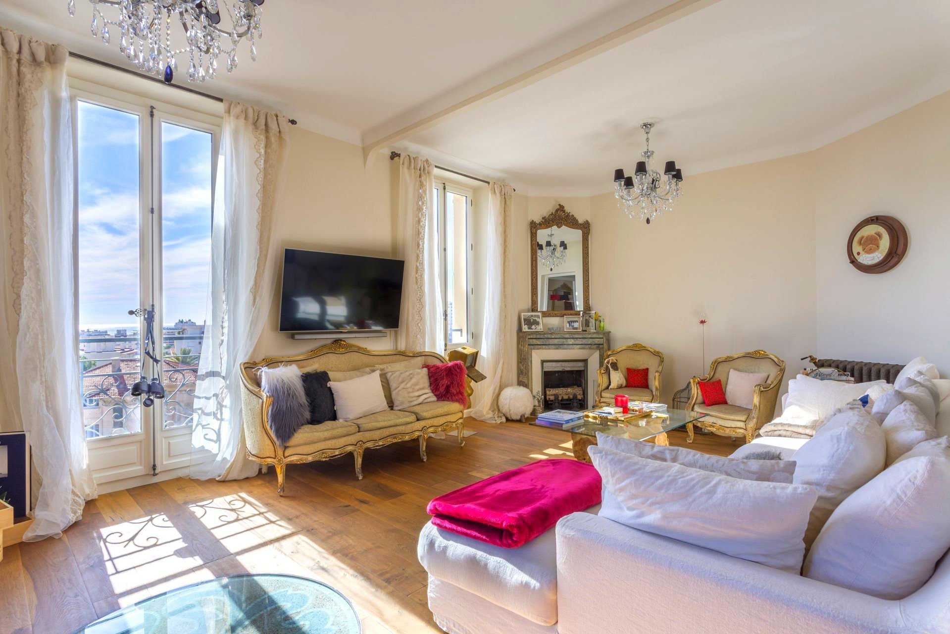 公寓 在 戛纳, 普罗旺斯-阿尔卑斯-蓝色海岸 10815901