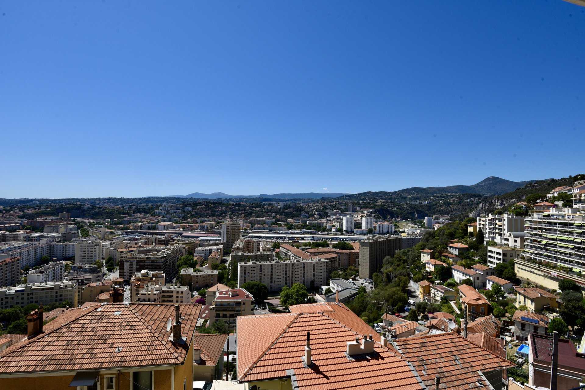 سكني في Nice, Alpes-Maritimes 10815938