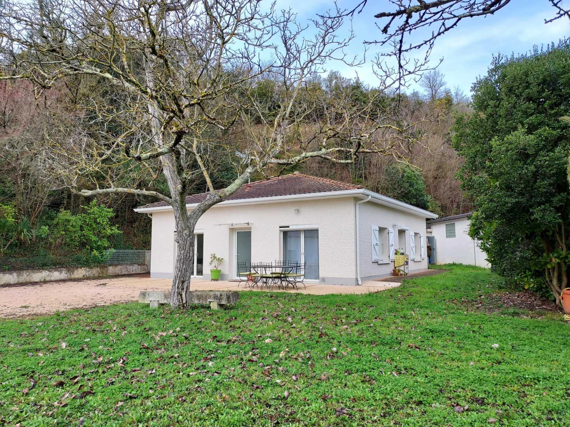 House in Auch, Occitanie 10816135