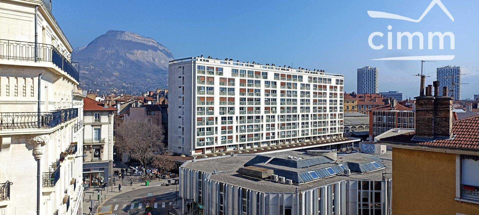 Condominium in Grenoble, Isère 10816196