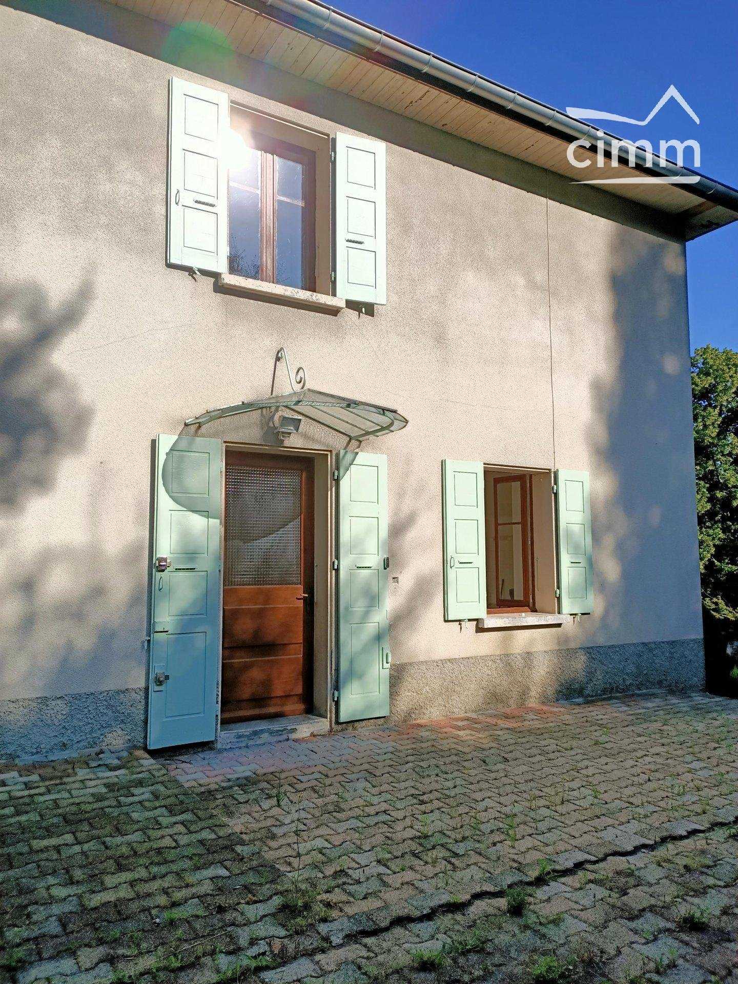 Casa nel Saint-Quentin-sur-Isère, Alvernia-Rodano-Alpi 10816207