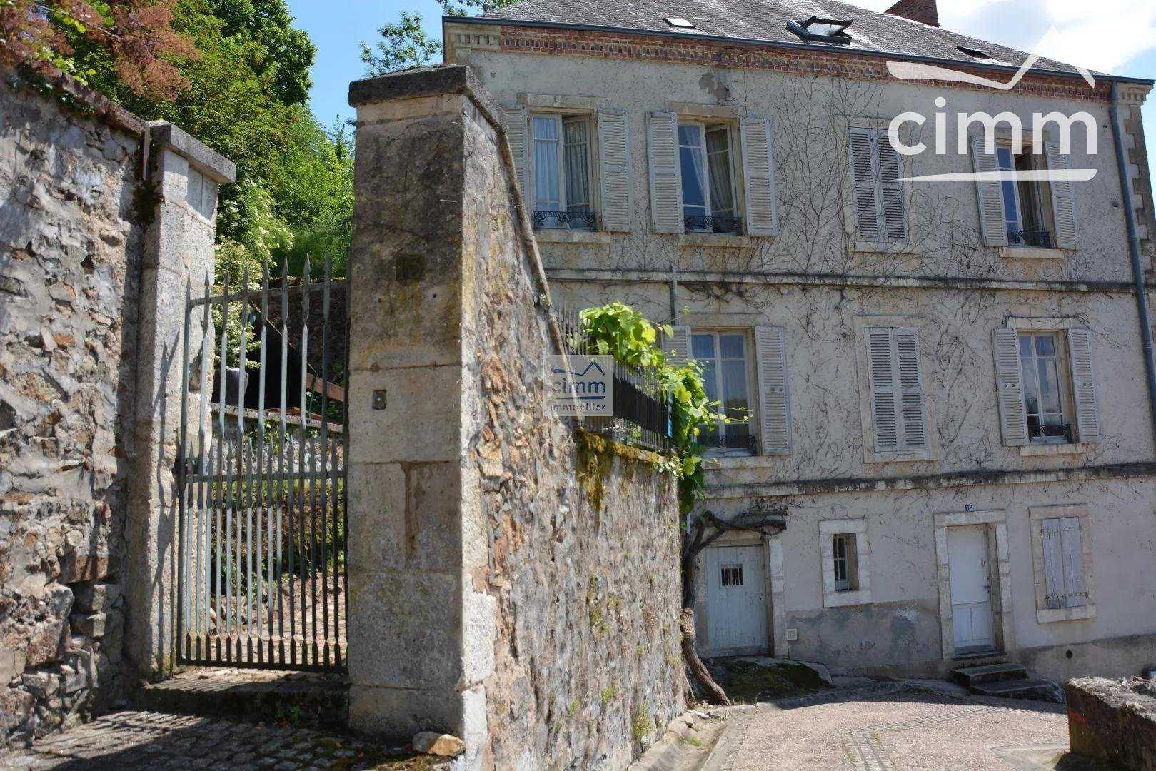 Будинок в Bourbon-Lancy, Saône-et-Loire 10816308