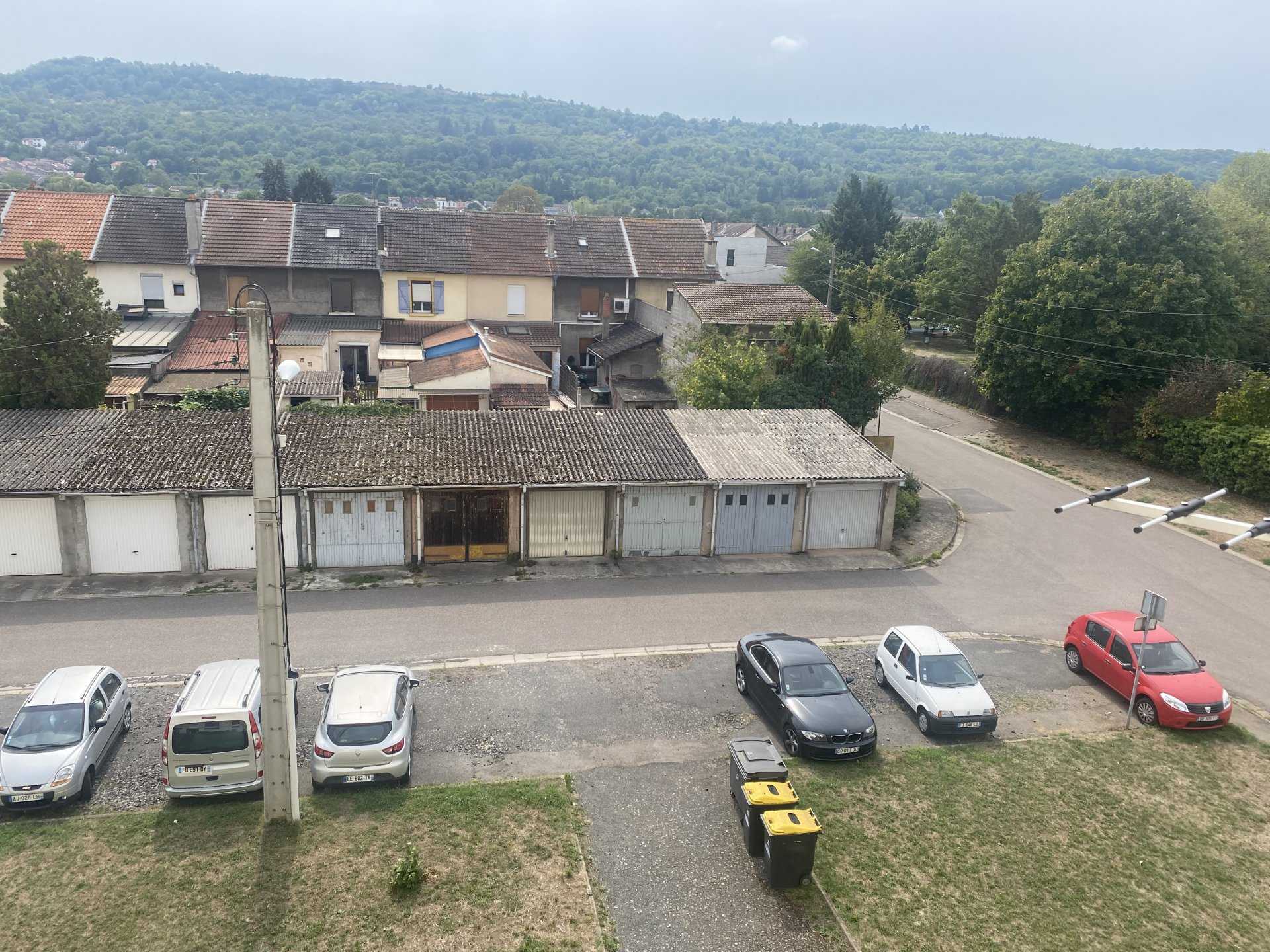 Asuinrakennus sisään Neuves-Maisons, Meurthe-et-Moselle 10816388