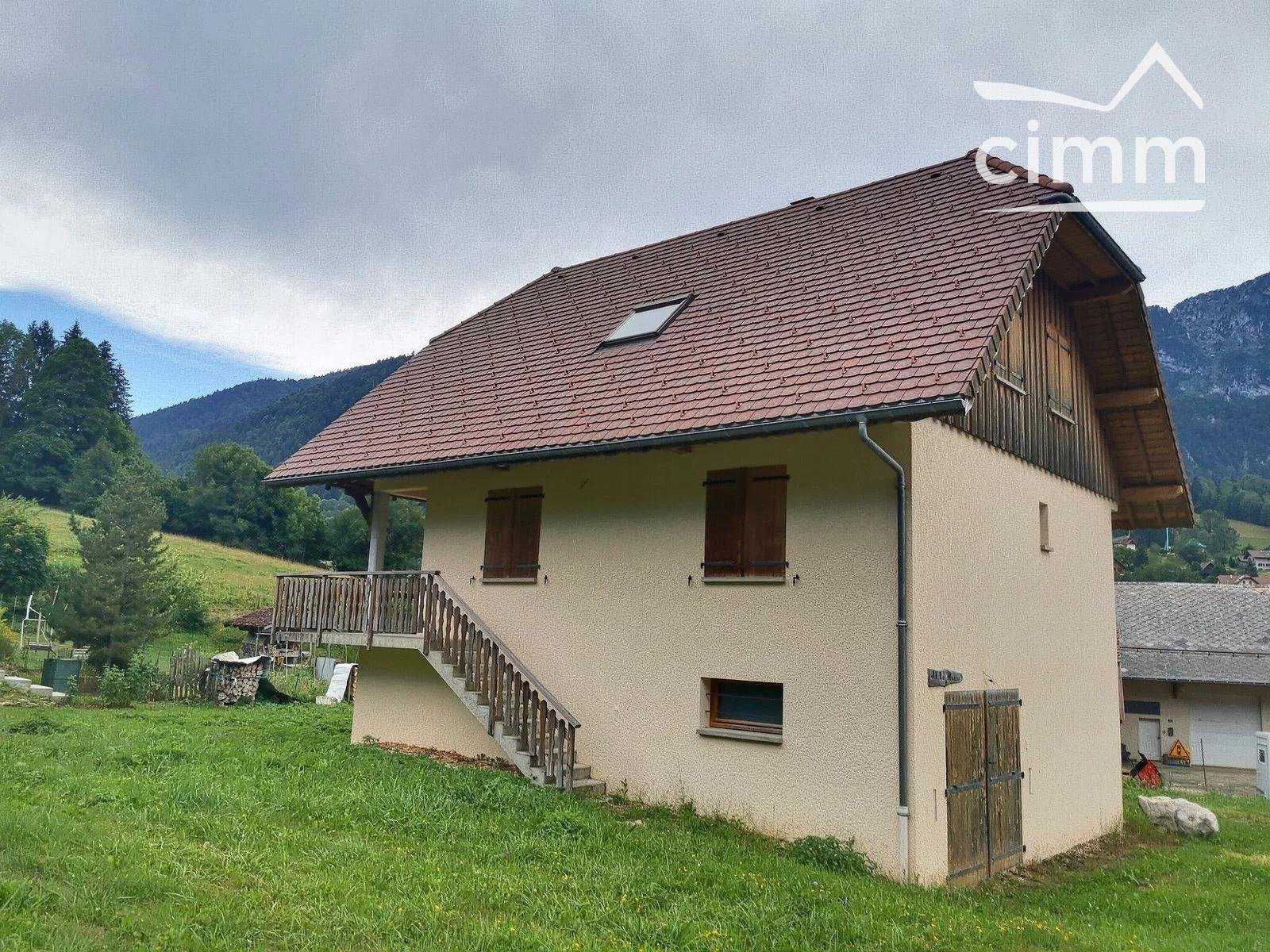 Haus im Saint-Pierre-d'Entremont, Auvergne-Rhone-Alpes 10816589
