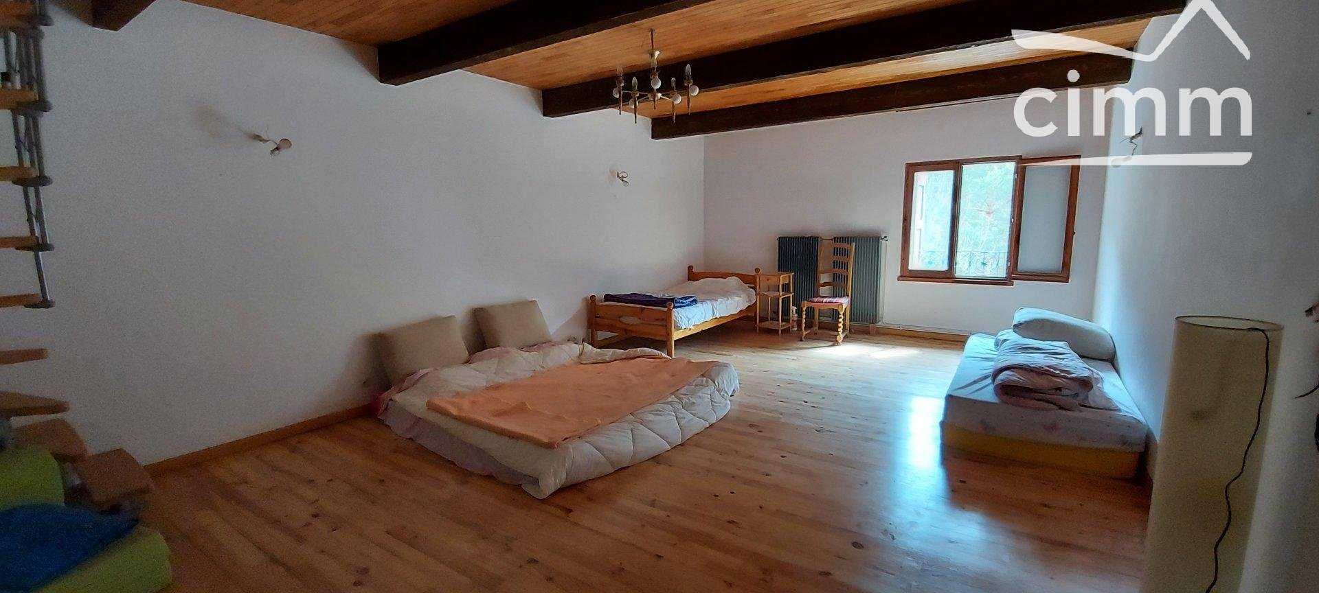 Casa nel Laragne-Monteglin, Provenza-Alpi-Costa Azzurra 10816601
