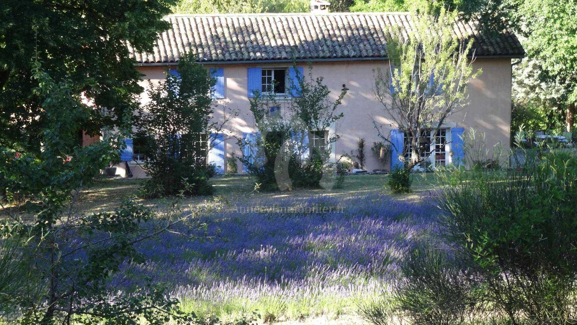 Muu sisään Apt, Provence-Alpes-Cote d'Azur 10816609